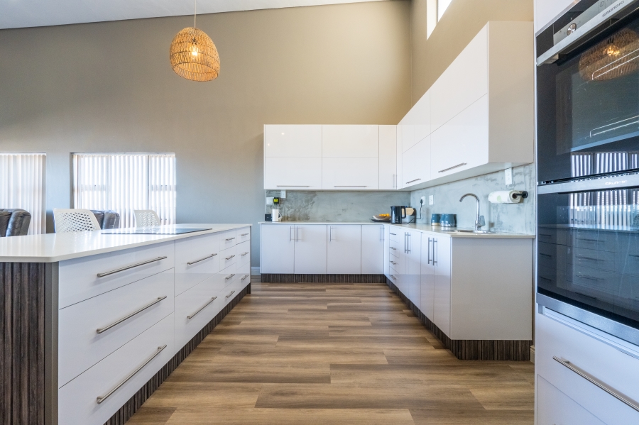 4 Bedroom Property for Sale in Monte Christo Western Cape